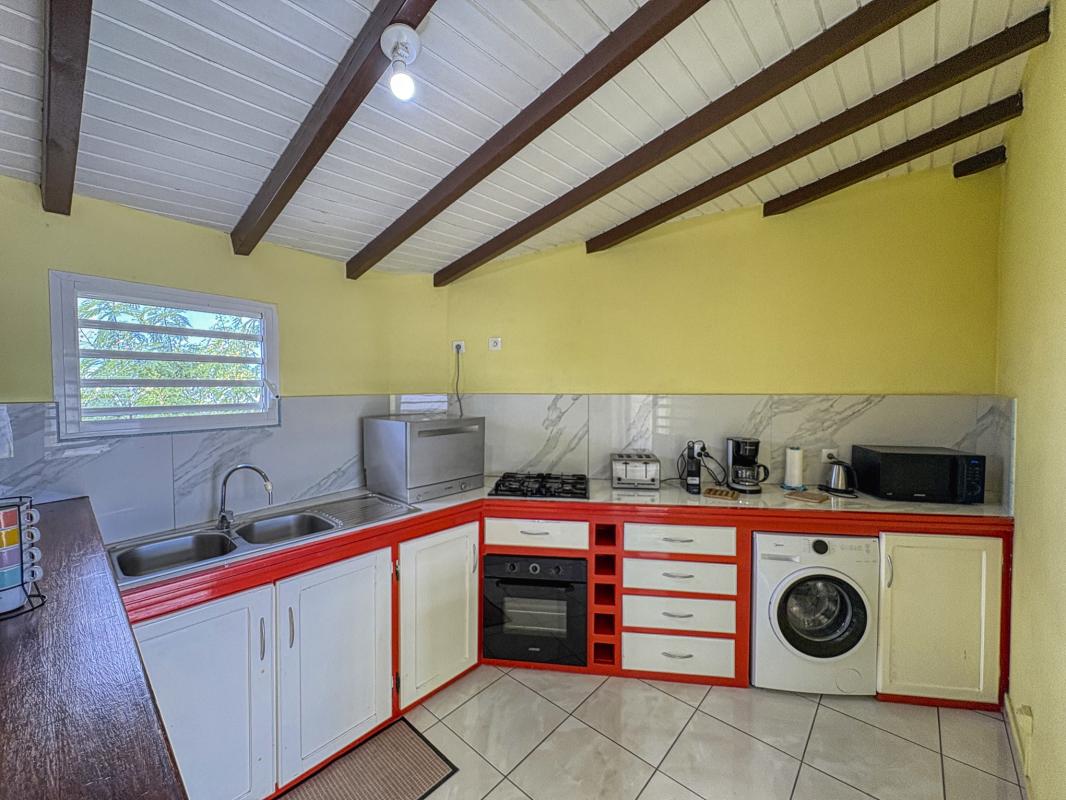 12.Location villa piscine Saint François Guadeloupe_Cuisine